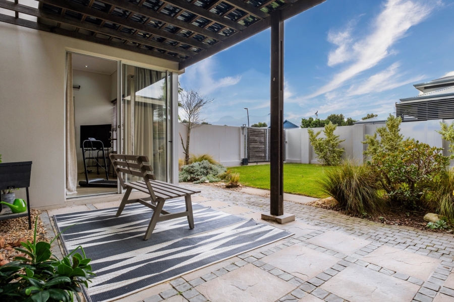 3 Bedroom Property for Sale in Earls Court Lifestyle Estate Western Cape